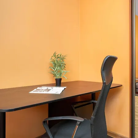 Stylish In An Ideal Location With Parking In By Renters * Łódź